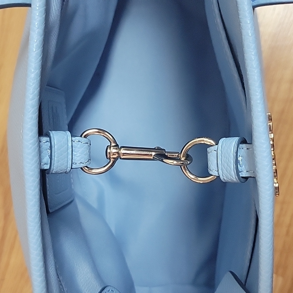 Coach Crossgrain Leather Taxi Tote - Pale Blue like new condition - Picture 17 of 17